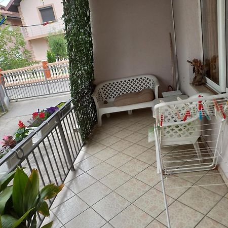Traveler'S Rest - Near Podgorica Airport Hostel Mitrovici  Bagian luar foto