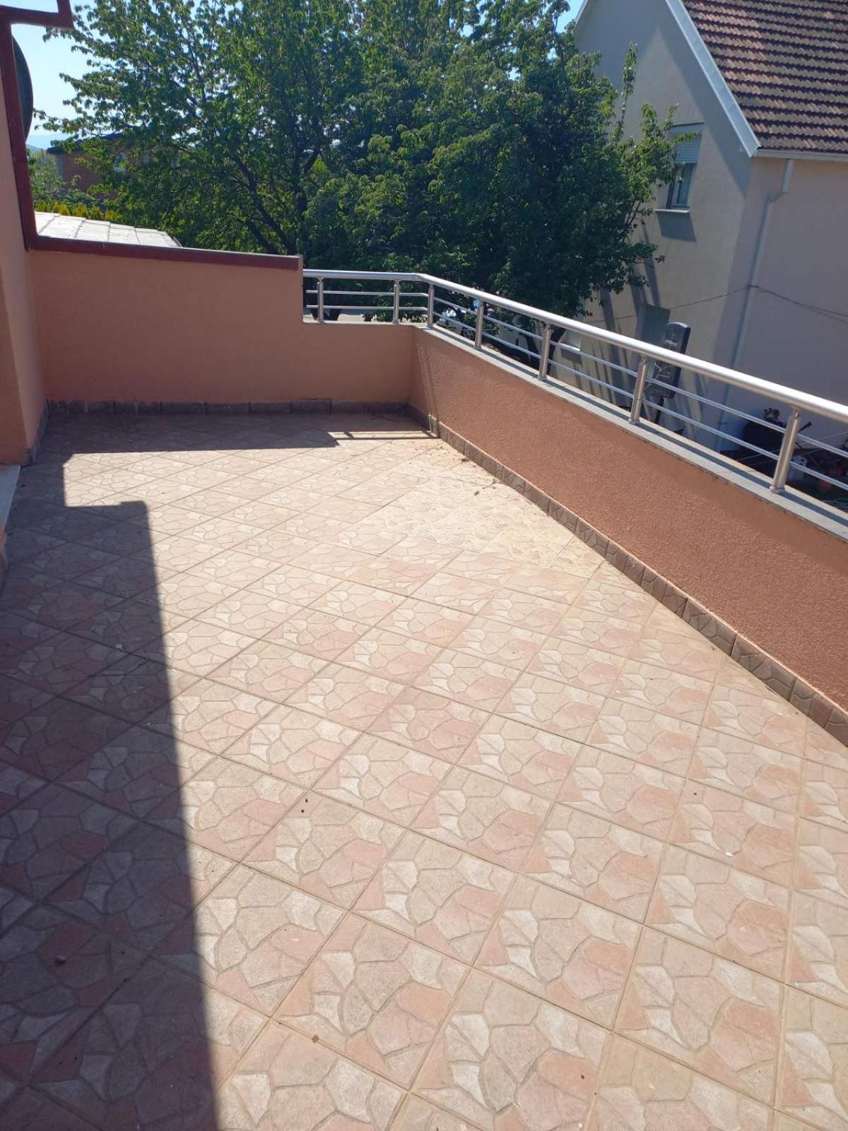 Traveler'S Rest - Near Podgorica Airport Hostel Mitrovici  Bagian luar foto